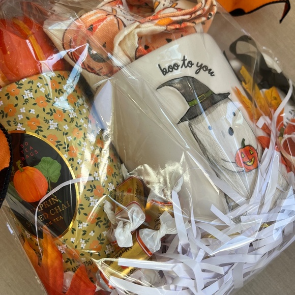 Tea lovers Gift Bag, Gifts for her, Birthday Gift, Halloween gift, Care Package - Picture 4 of 4